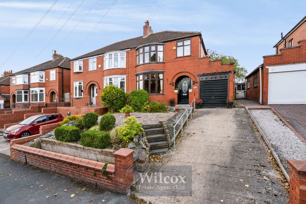 Property photo 1 of 34
