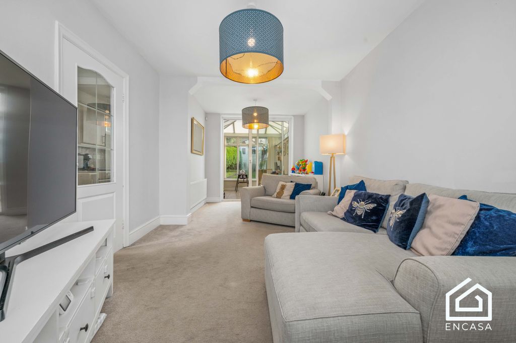 Property photo 2 of 13