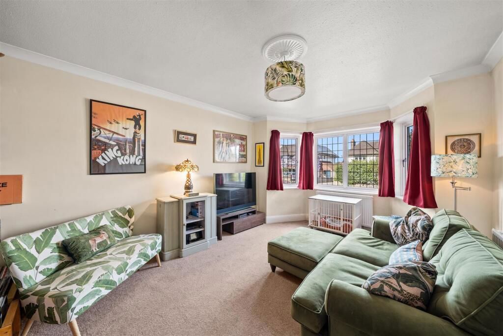 Property photo 2 of 19