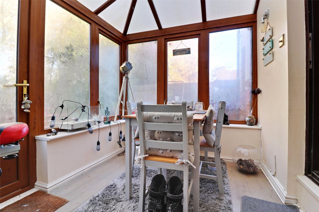 Property photo 3 of 9 Picture No. 08