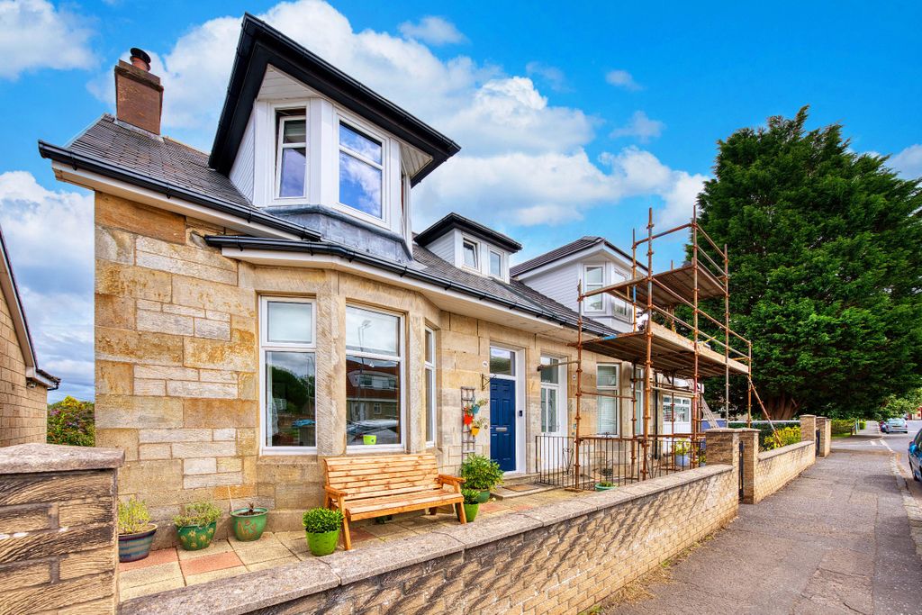 Property photo 1 of 37