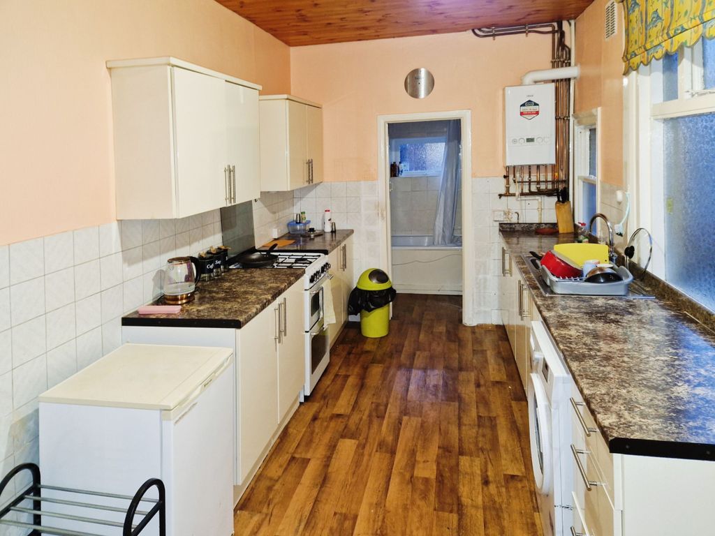 Property photo 2 of 9