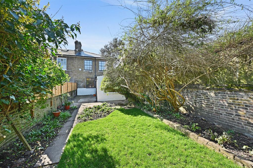 Property photo 1 of 13 Paddenswick Road