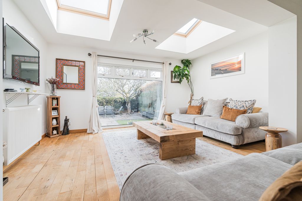 Property photo 2 of 31 Property Image 2