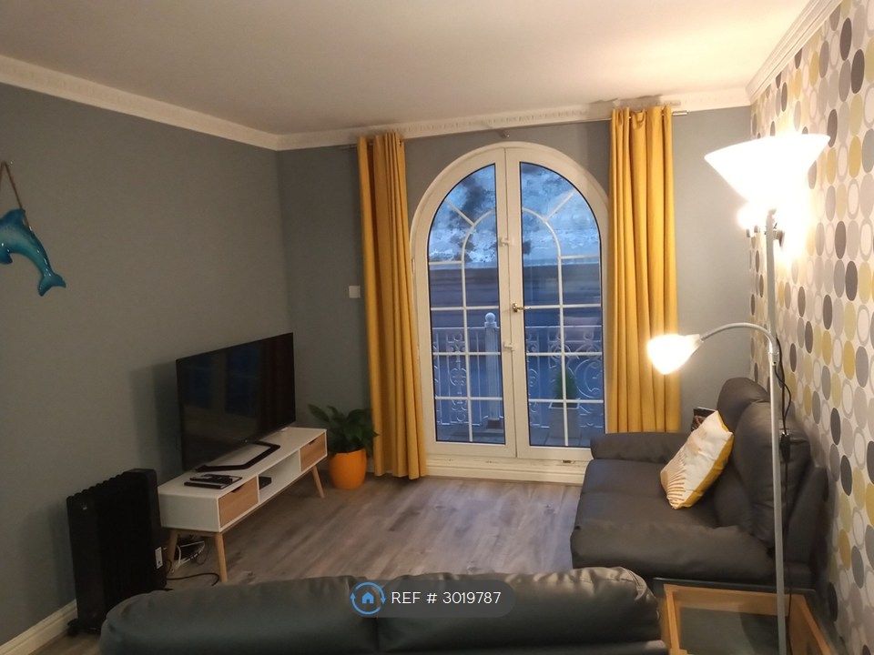 Property photo 3 of 10