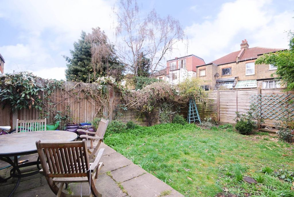 Property photo 2 of 9
