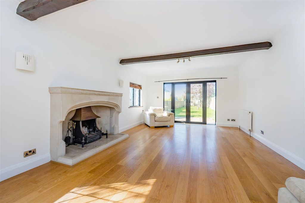 Property photo 3 of 16 Mill Lane, Thorpe-Bradleys-15.Jpg