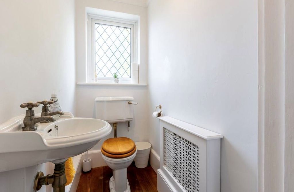 Additional image 11 of 4 bed detached house for saleSouthcliff Park, Clacton-On-Sea CO15