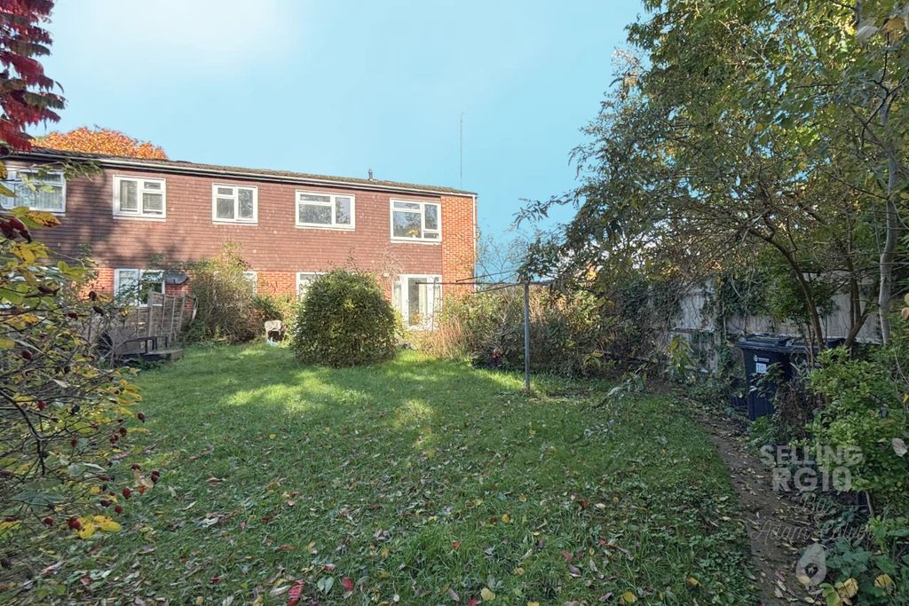 Property photo 2 of 9 4563553