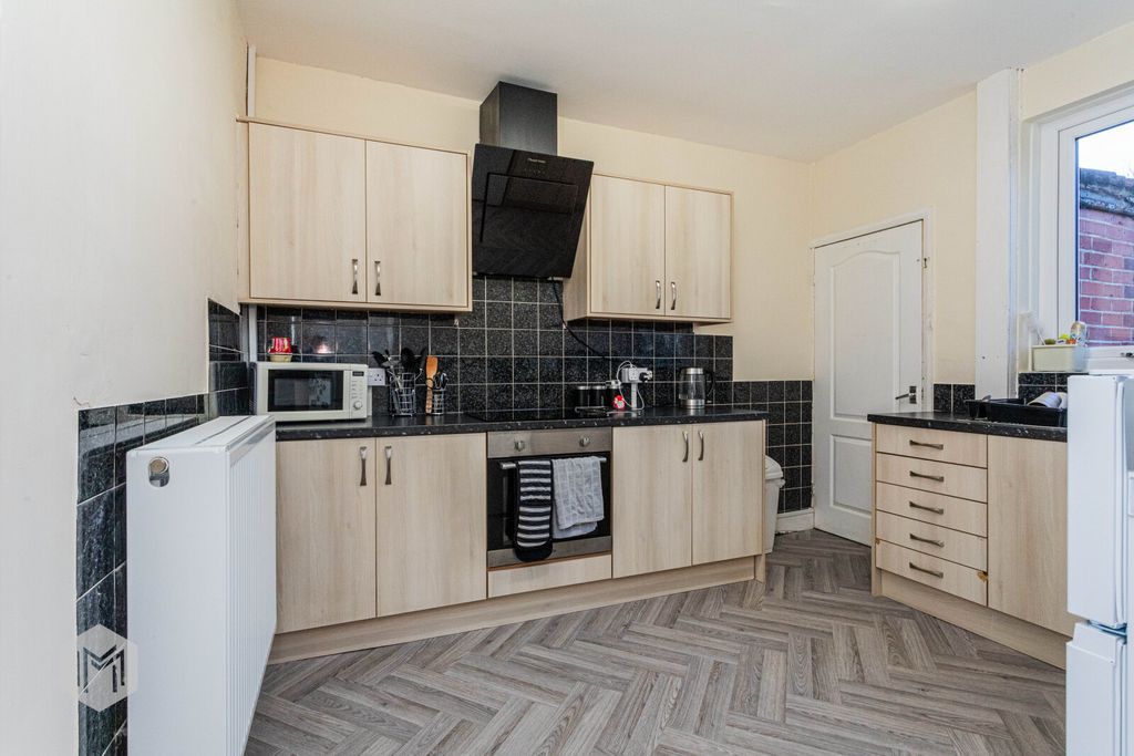 Property photo 3 of 16 Picture No. 07