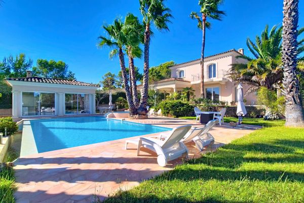 Property photo 2 of 7