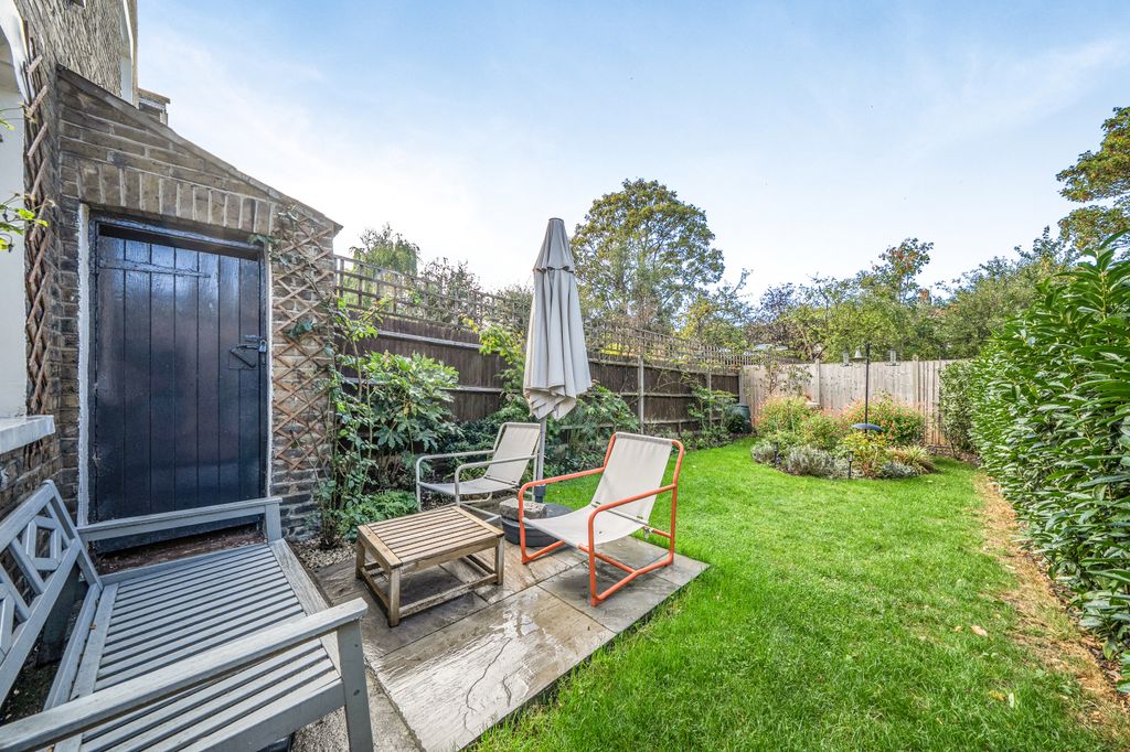 Property photo 1 of 17 Picture No. 13