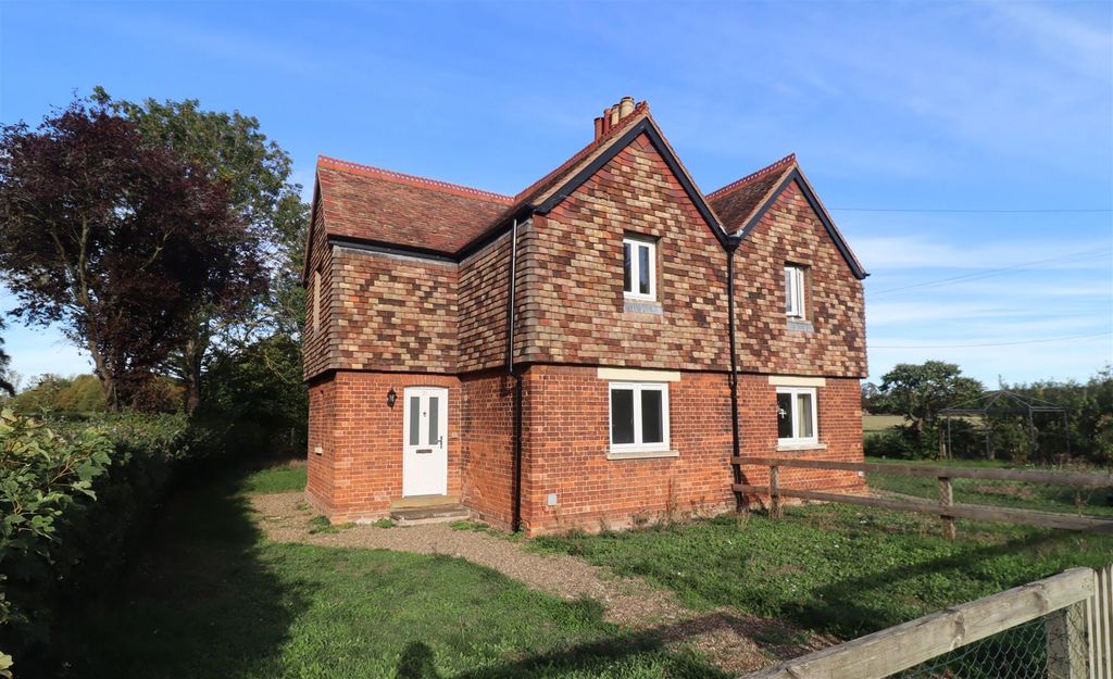 Property photo 1 of 16 Front 21 Red Cottage.Jpg