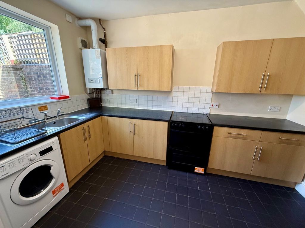 Property photo 3 of 16 Picture No. 08