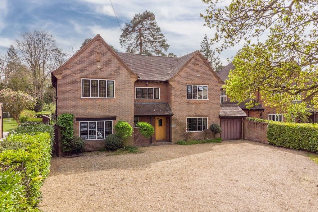 Property photo 1 of 26
