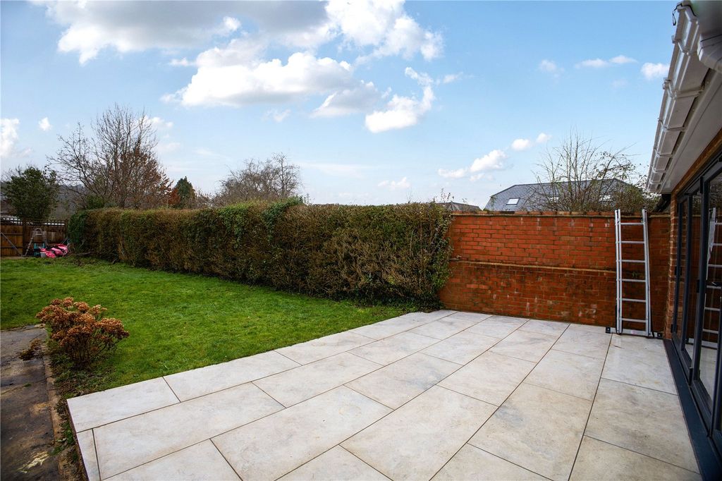 Property photo 2 of 15 Picture No. 04