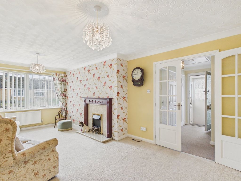 Property photo 2 of 14