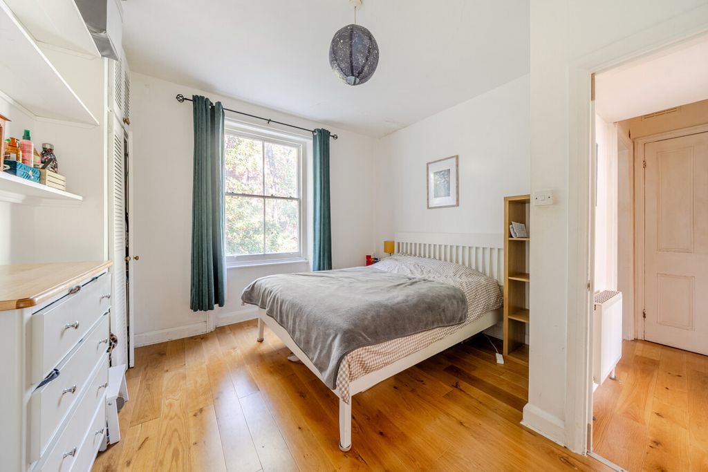 Property photo 3 of 11 1535329-2-6Ace32F...