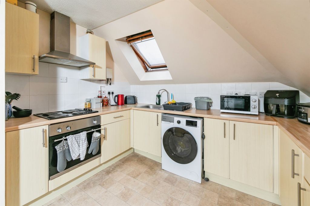 Property photo 2 of 16