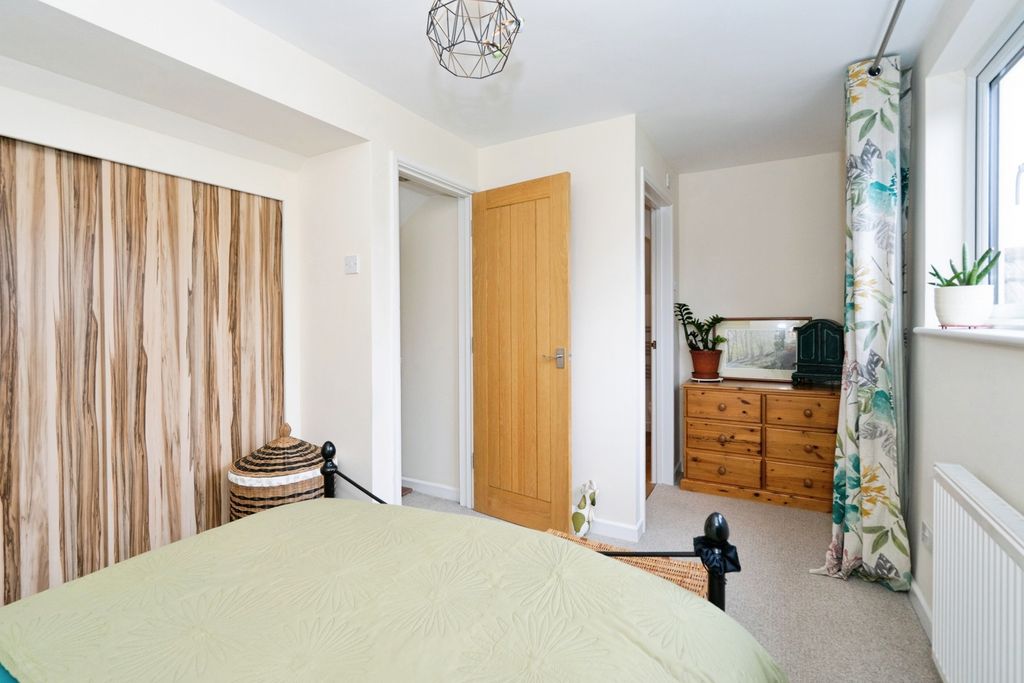Additional image 11 of 3 bed bungalow for saleForest Road, Liss, Hampshire GU33