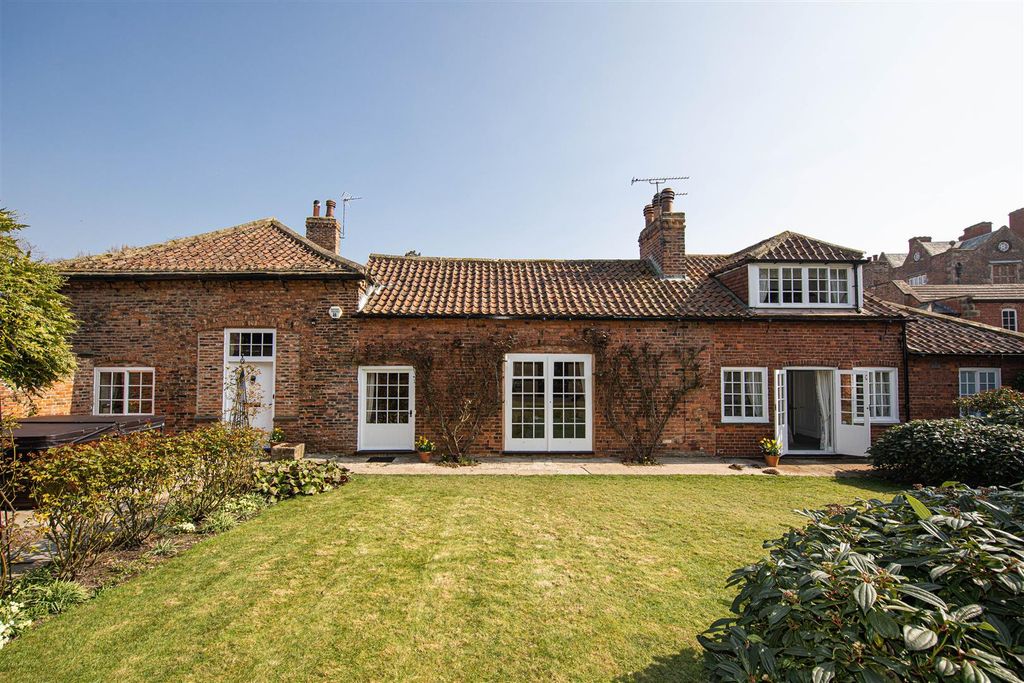 Property photo 1 of 16 1 (230).Jpg