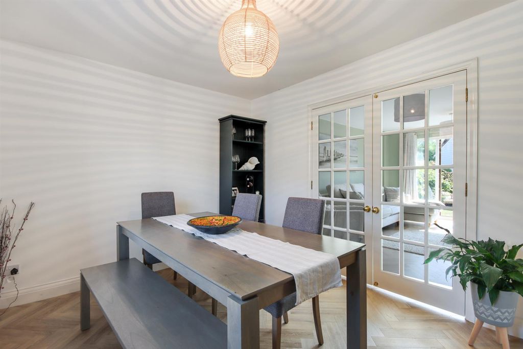 Property photo 3 of 16 60142_015.Jpg