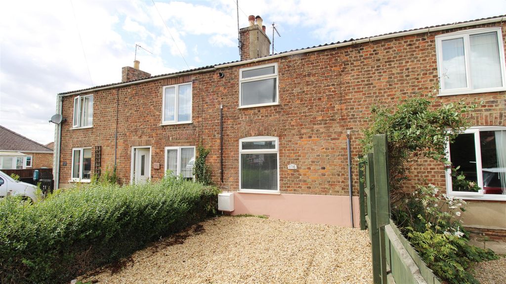 Property photo 1 of 15 Front