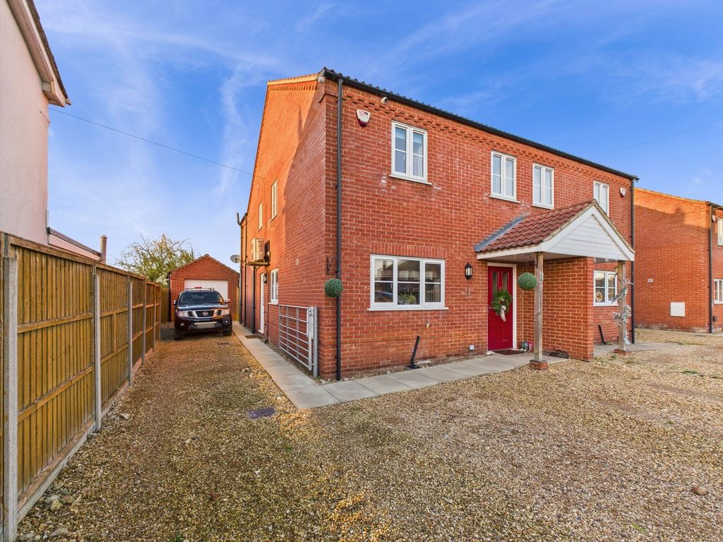 Property photo 1 of 21