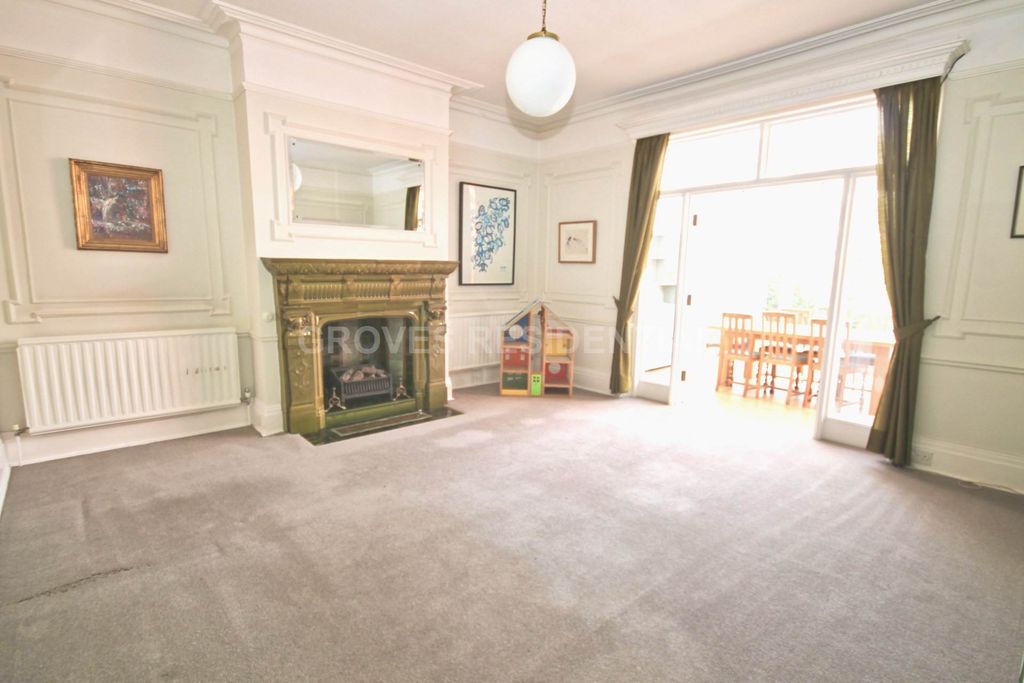 Property photo 3 of 27