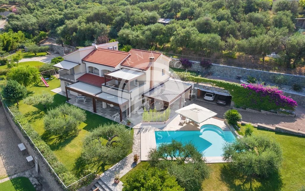 Property photo 1 of 37