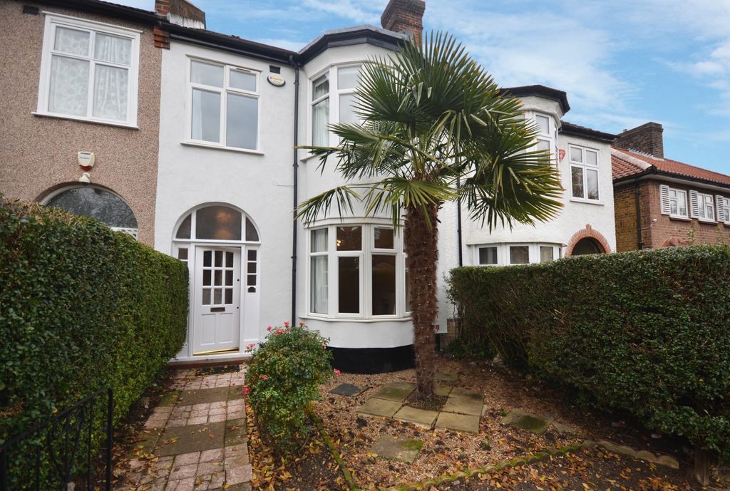 Property photo 1 of 11 External