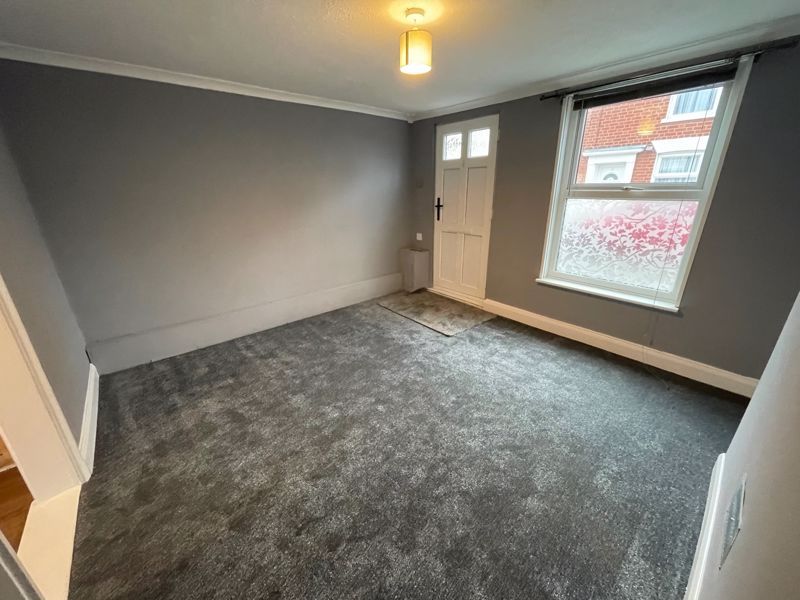 Property photo 3 of 8 Francis Street