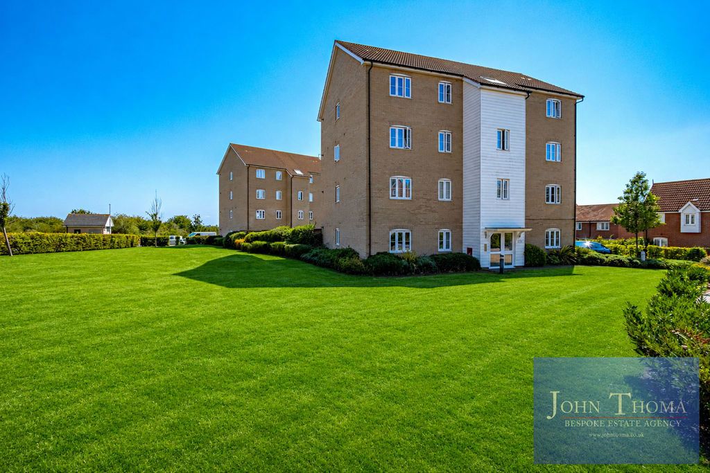 Property photo 1 of 13 Photo 10