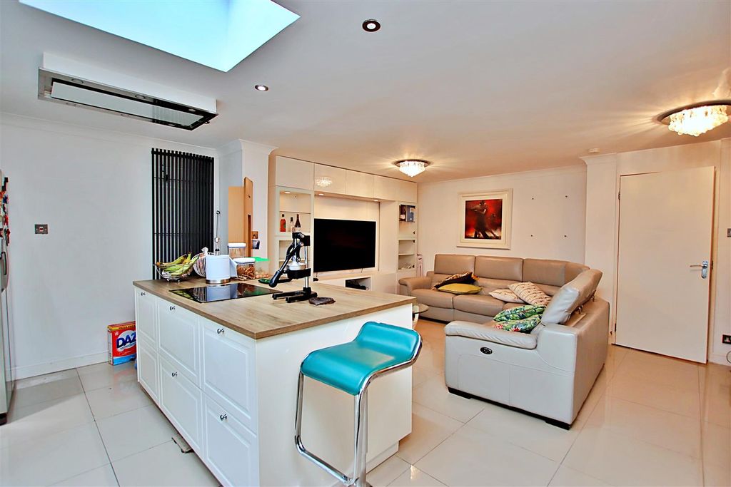 Property photo 1 of 10 Img_8240.Jpg