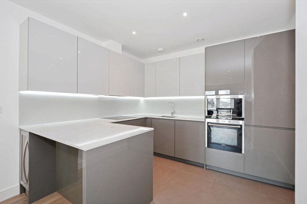 Property photo 2 of 11 Picture No. 03