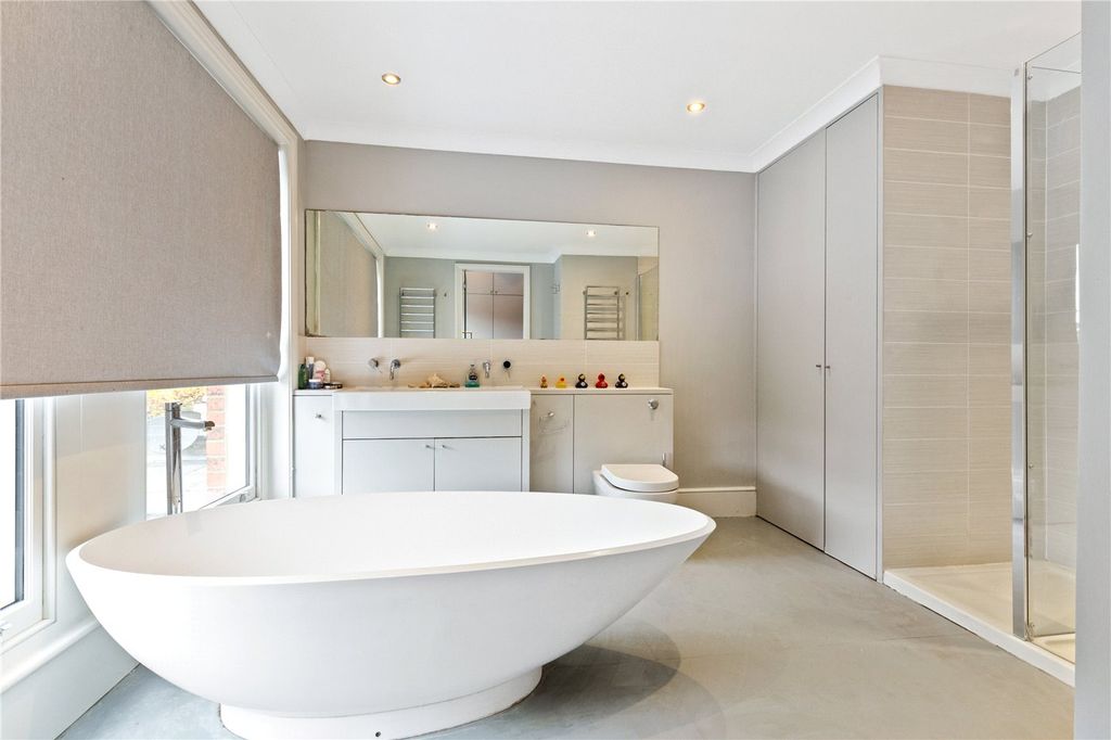 Property photo 3 of 11 Picture No. 02