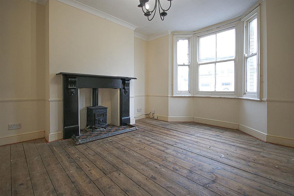 Property photo 2 of 21 Img_9881.Jpg