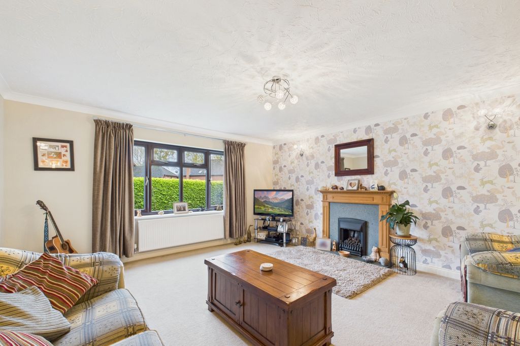 Property photo 2 of 21 Picture No. 26