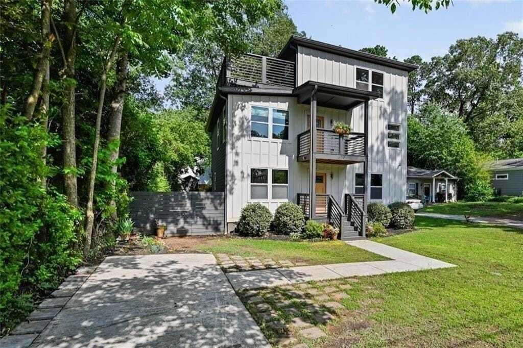 Property photo 1 of 31