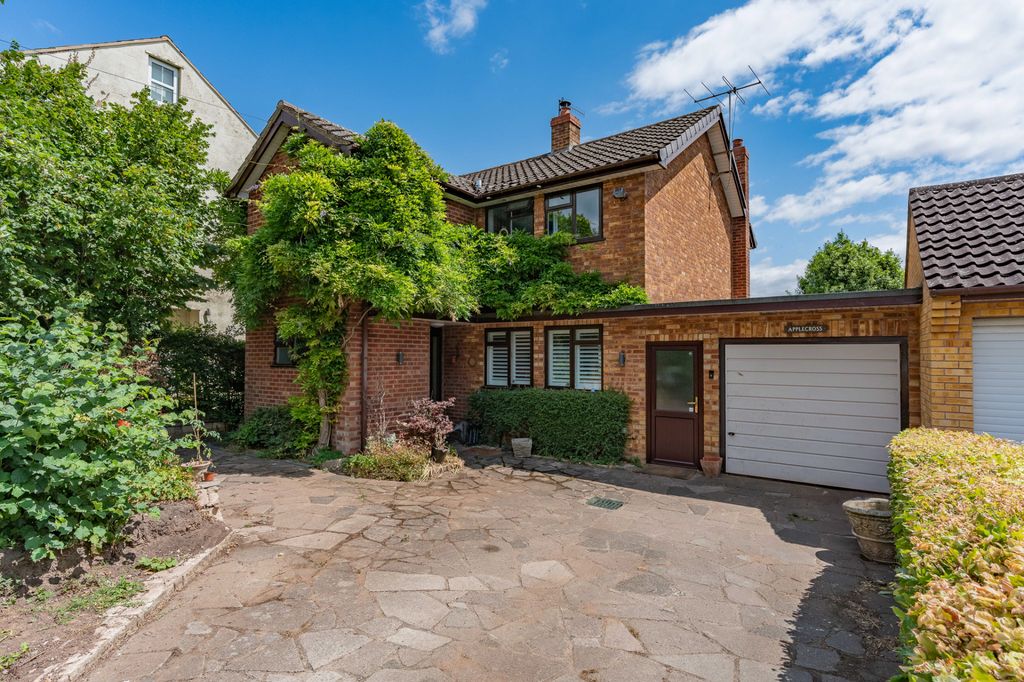 Property photo 1 of 20