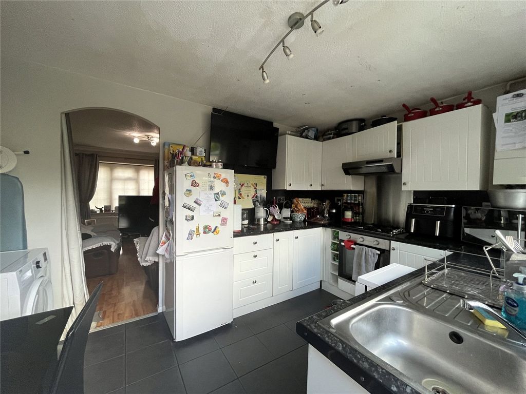 Property photo 2 of 7 Picture No. 09
