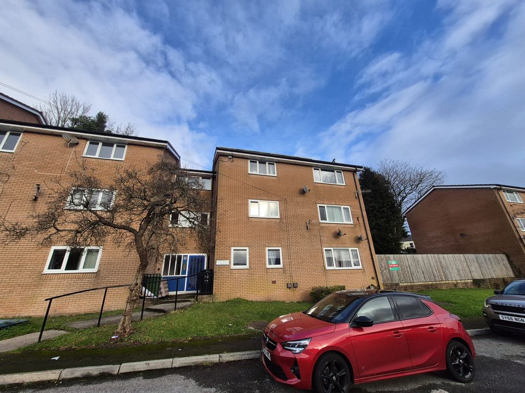 Property photo 1 of 8 Front