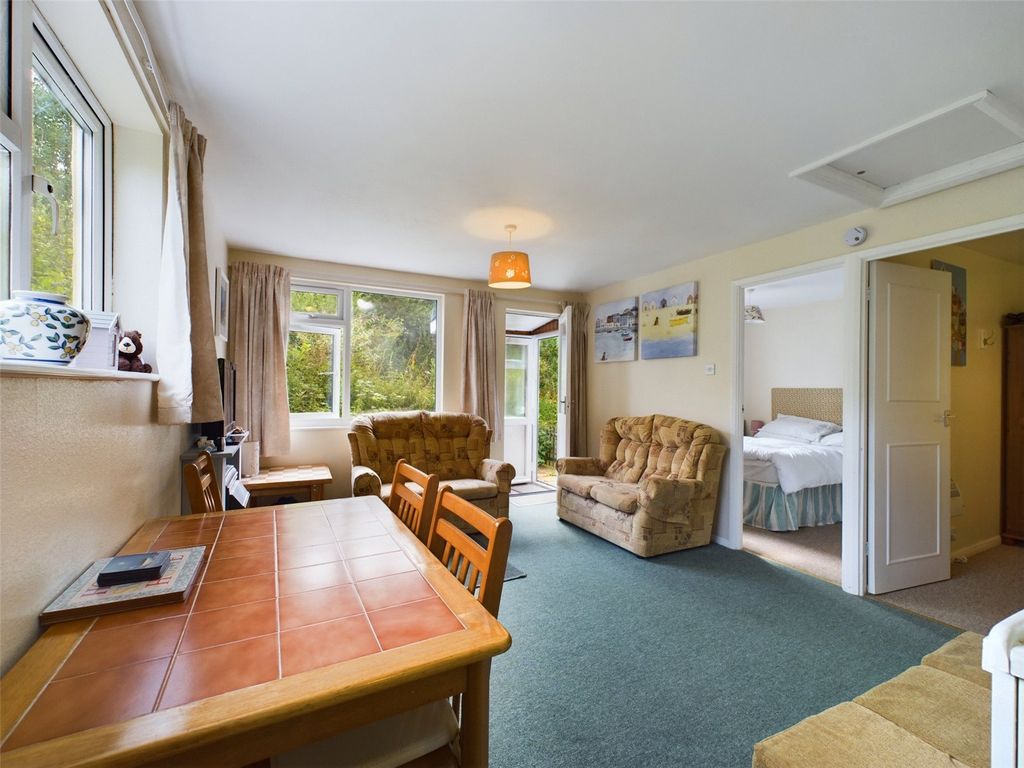 Property photo 3 of 7 Picture No. 25