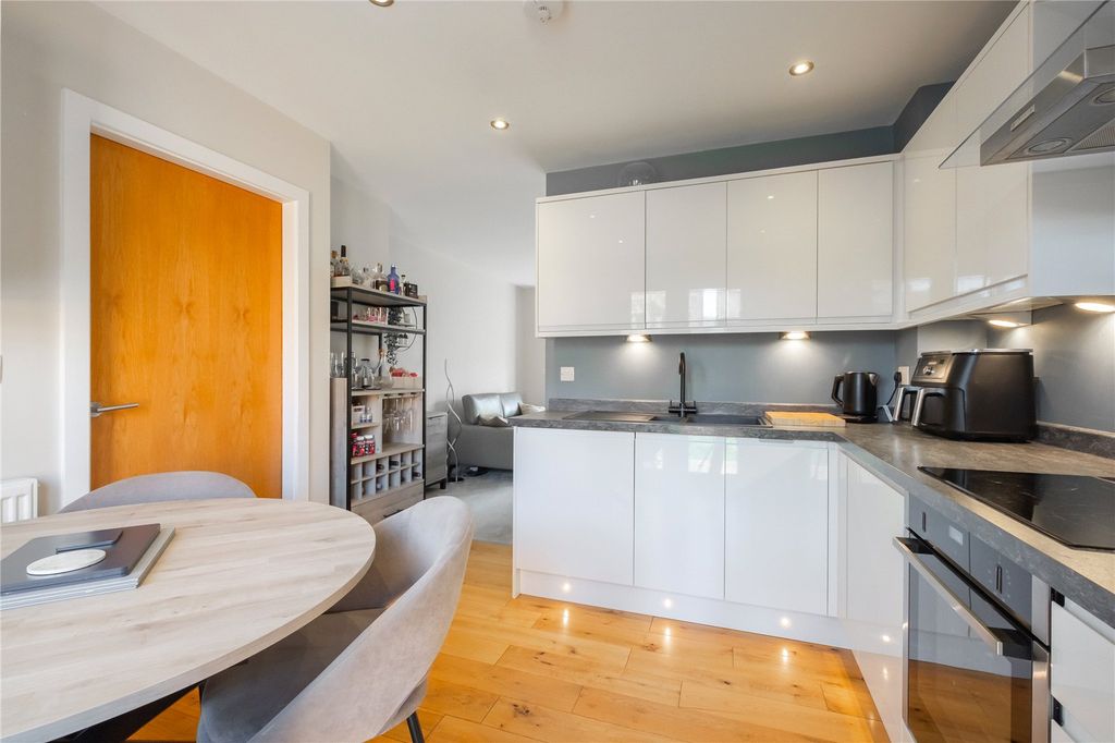 Property photo 3 of 23 Dining Kitchen