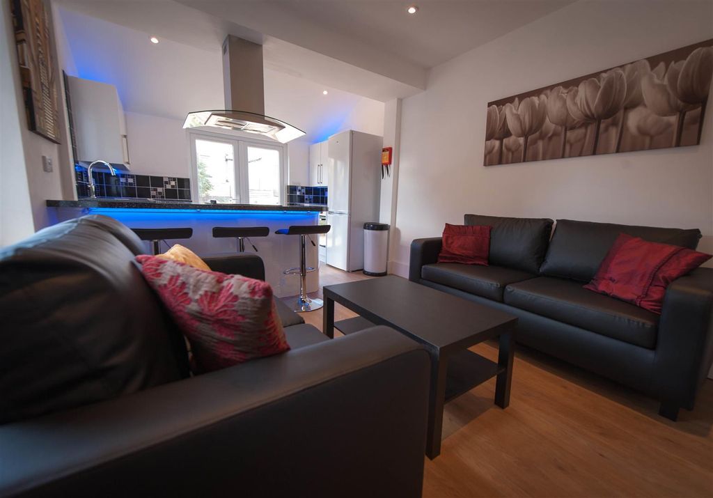 Property photo 1 of 9 Picture 1