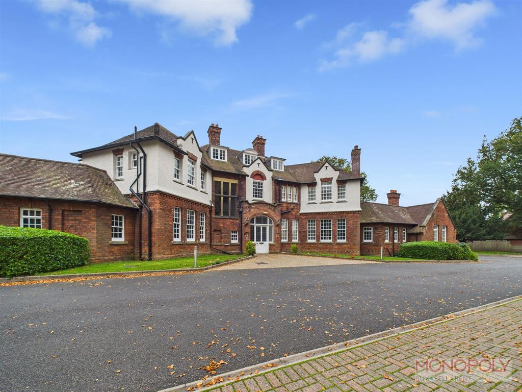 Property photo 1 of 30 Cam01943G0-Pr0539-Still001.Jpg