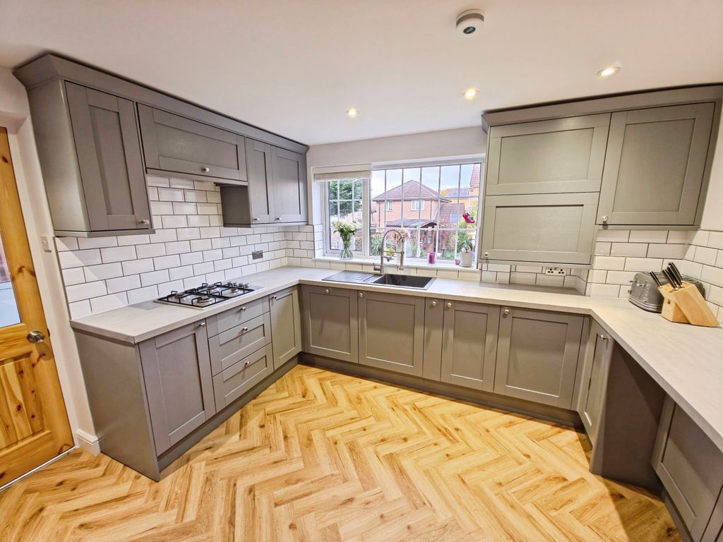 Property photo 2 of 25 E79046Ab-1000016099