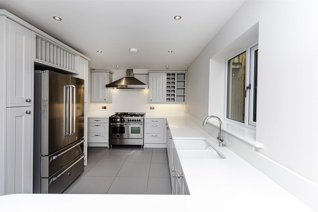 Property photo 2 of 55 Dining Kitchen