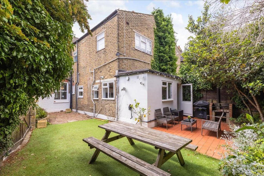 Property photo 2 of 13