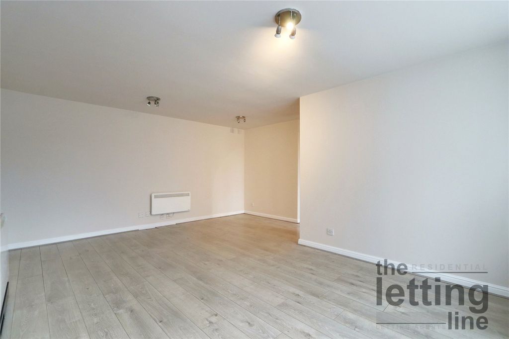 Property photo 3 of 10 Picture No. 18